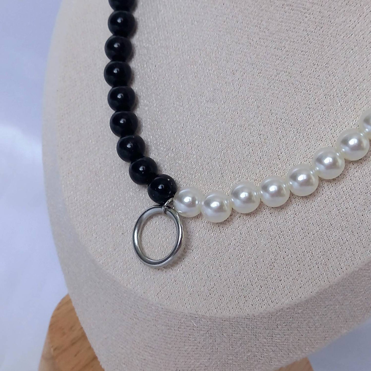 Two Tone Pearl Necklace - Faux Pearl Necklaces In The UK,Chunky Necklace,Chunky Jewellery,Silver Jewellery In The UK,Silver Necklaces
