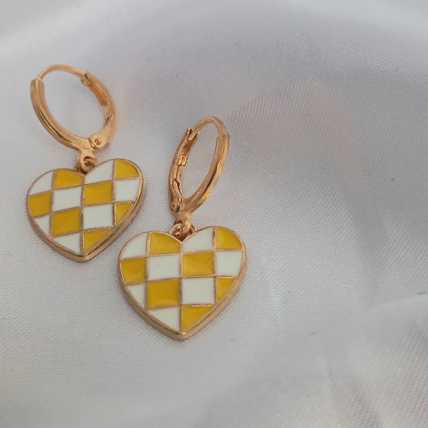 Yellow & White Retro Heart Drop Earrings - Yellow Heart Earrings In The UK,70's Style Earrings,Vintage Style,Yellow Checkered Jewellery,Gold