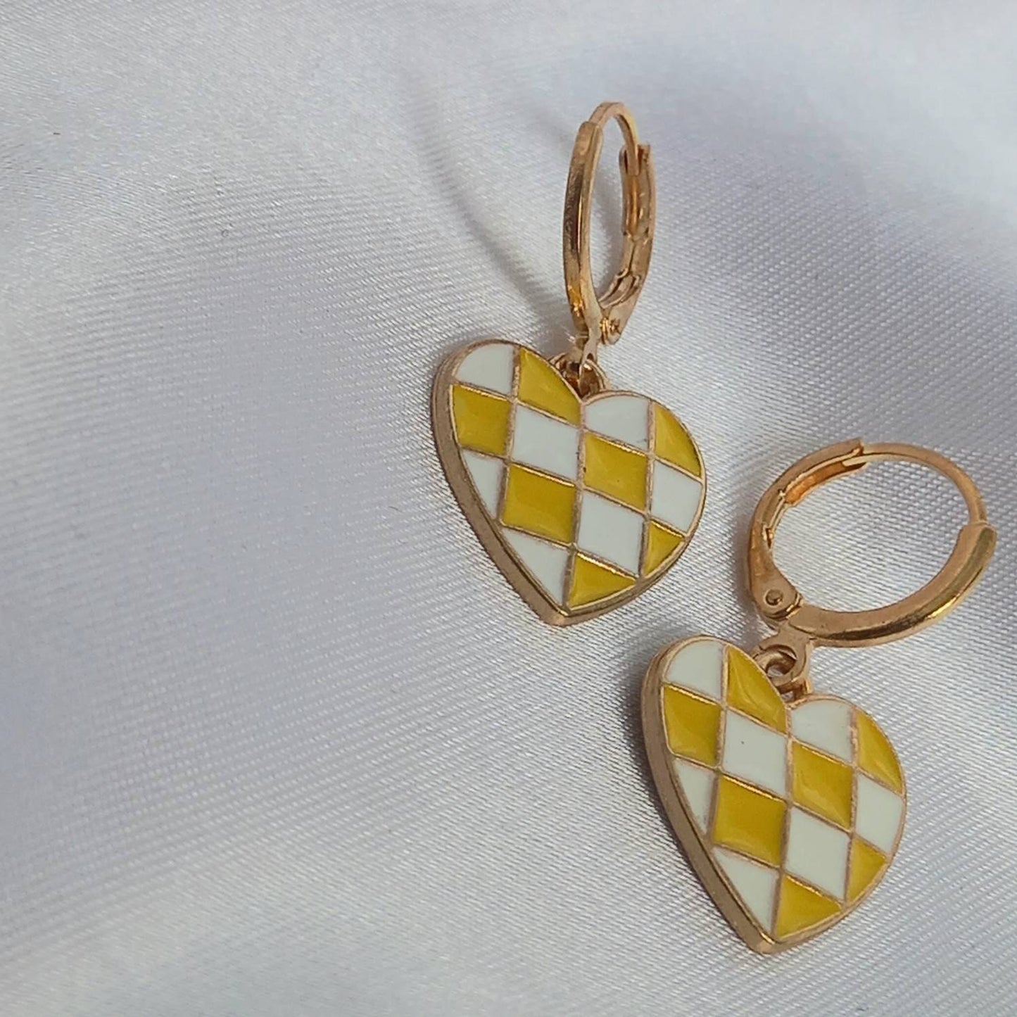 Yellow & White Retro Heart Drop Earrings - Yellow Heart Earrings In The UK,70's Style Earrings,Vintage Style,Yellow Checkered Jewellery,Gold