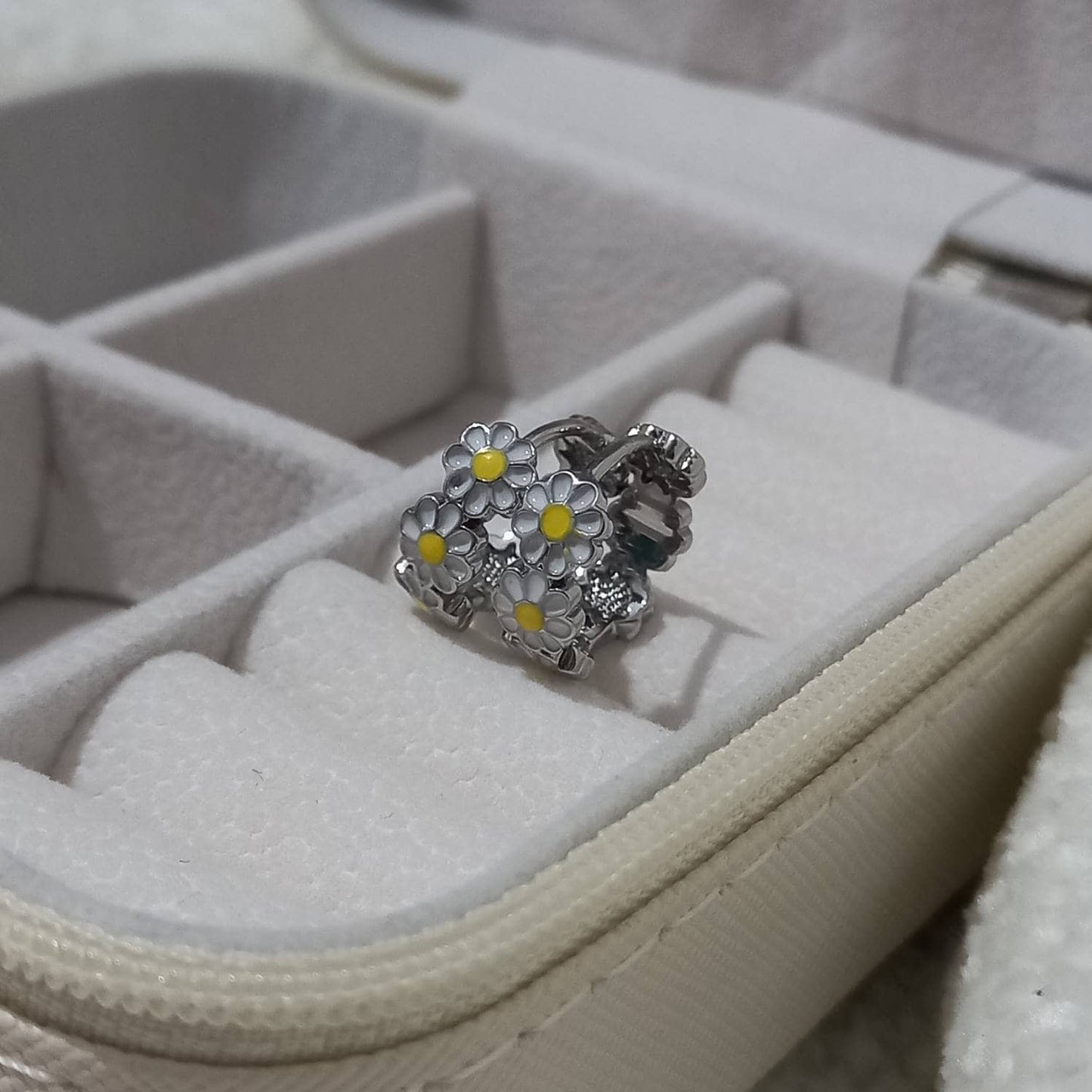 Silver Retro Flower Hoop Earrings -70's Style Earrings,Small Silver Hoops,Dasiy Earrings,Daisy Jewellery,Silver Jewellery,Earrings In The UK